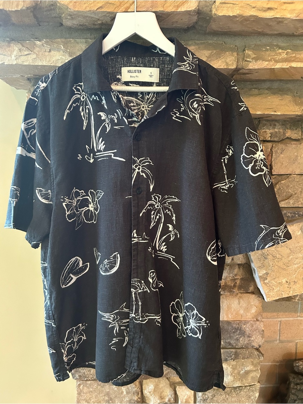 Hollister Black Short-Sleeve Floral Camp Shirt